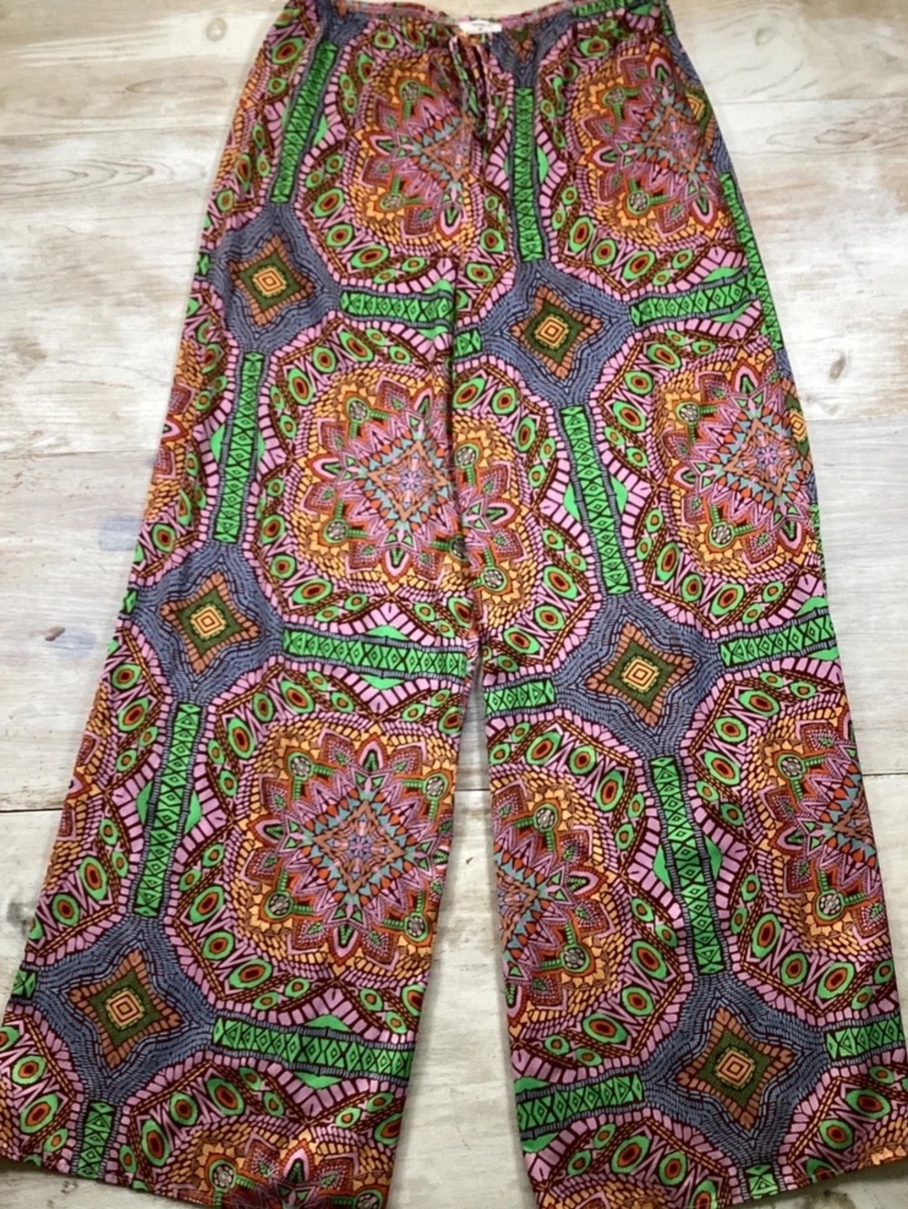 Forever 21+ 1X Multicolor Geometric Print Side-Zip Tapered Pants